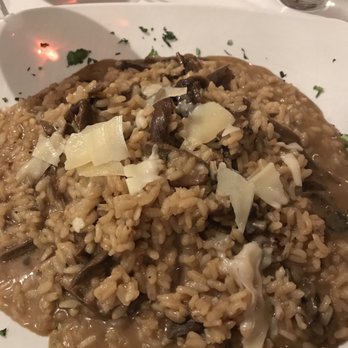 Abbondanza Ristorante - Italian Near Me - Everett, Massachusetts