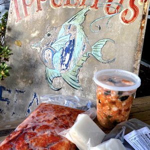 PHIL’S LIVE CRABS - Updated May 2024 - 10 Photos & 33 Reviews - 10 St ...