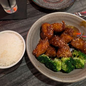 The Bōl - General Tso's Chicken. It was pretty good but I wouldn't order it again. - Asian Fusion Near Me - Fort Lauderdale, Florida The Bōl - General Tso's Chicken. It was pretty good but I wouldn't order it again. - Asian Fusion Near Me - Fort Lauderdale, Florida
