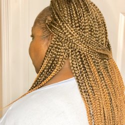 Nikki's Hair Studio