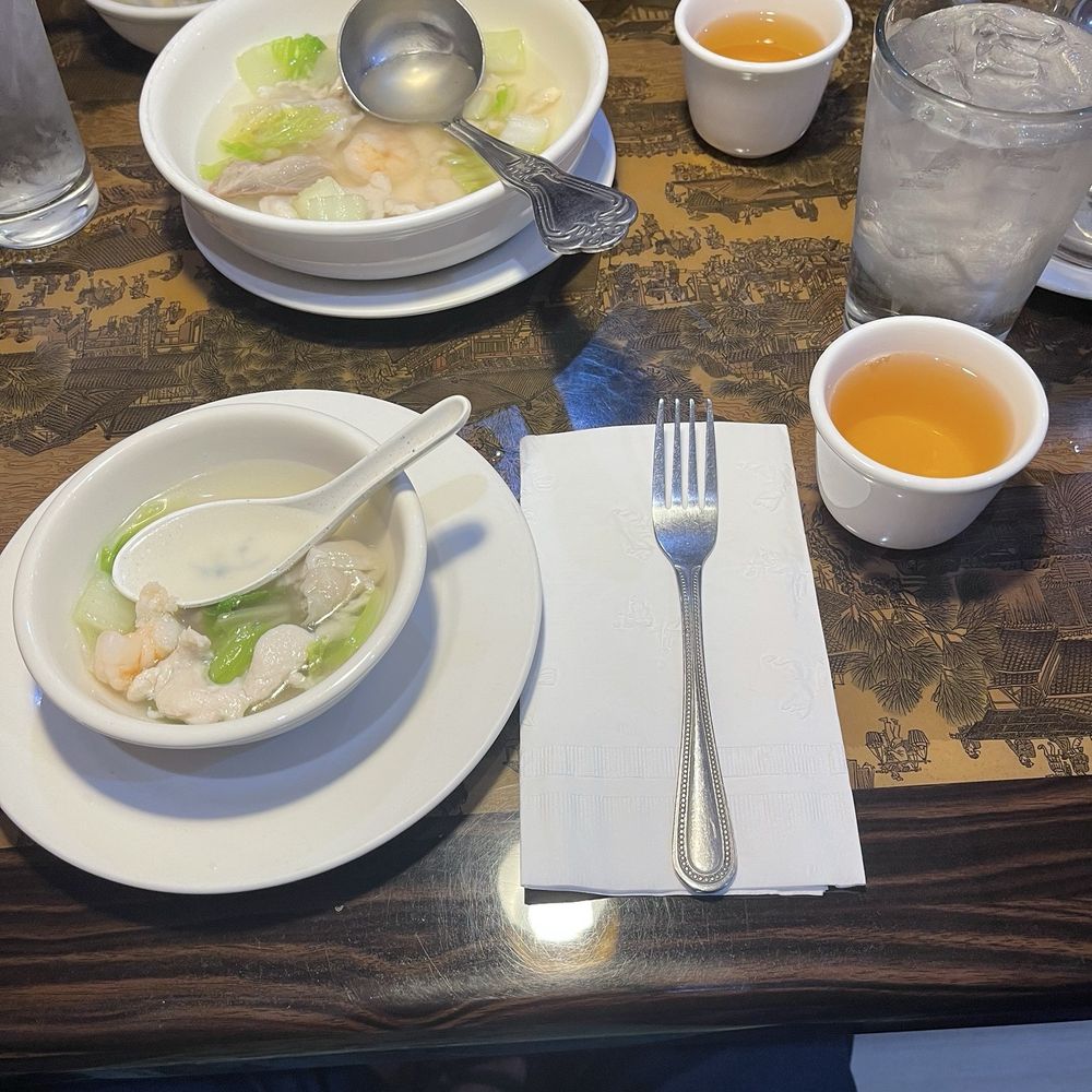 Sullivan Restaurant - Wonton Soup & Jasmine Tea - Chinese Near Me - Huntington Beach, California Sullivan Restaurant - Wonton Soup & Jasmine Tea - Chinese Near Me - Huntington Beach, California