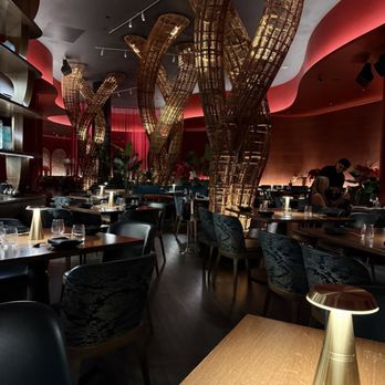 Komodo Las Vegas - Tables on a Tuesday night. - Asian Fusion Near Me - Las Vegas, Nevada Komodo Las Vegas - Tables on a Tuesday night. - Asian Fusion Near Me - Las Vegas, Nevada