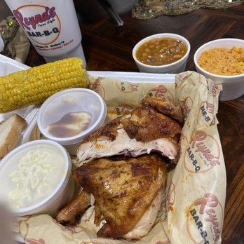 Reyna's Bar-B-Q - 1/2 Chicken , Mashed potato's gravy , potato salad , charro beans , rice - Barbeque Near Me - Weslaco, Texas