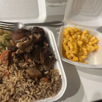Jam Eng - Stew Jerk Chicken Meal - Caribbean Near Me - Orlando, Florida