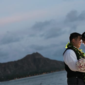 Halekulani Hotel - Our wedding at Halekulani 2012 - Hotels Near Me - Honolulu, Hawaii