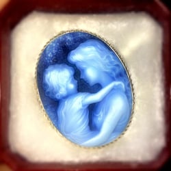 Eredi Jovon - Mother-Daughter Cameo.