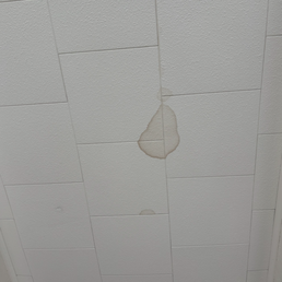 Mark on ceiling from ridgeline. Mark on ceiling from ridgeline.