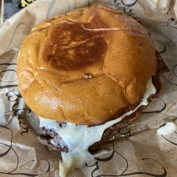 Back Channel Brewing - Parlour cheeseburger - Breweries Near Me - Spring Park, Minnesota