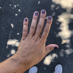 Manicure, by Han Manicure, by Han