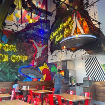 Dave's Hot Chicken - A kickin' chicken and and song bird - Chicken Shop Near Me - Tustin, California Dave's Hot Chicken - A kickin' chicken and and song bird - Chicken Shop Near Me - Tustin, California