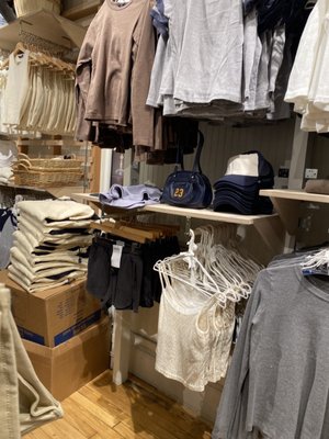 Brandy Melville - Flagship by null