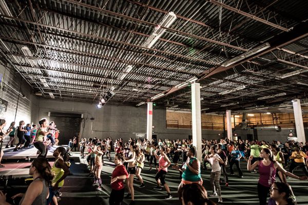 Kazaxe By Azuka-Bom, 6728 Industrial Rd, Springfield, VA 22151, US