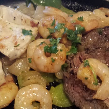 Chili's - Mixed Fajita Trio was okay. - American Near Me - Bakersfield, California Chili's - Mixed Fajita Trio was okay. - American Near Me - Bakersfield, California