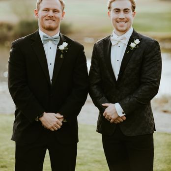 TWW Events - white rose boutiniere - Wedding Planning Near Me TWW Events - white rose boutiniere - Wedding Planning Near Me