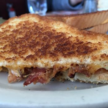 Chenoy's - Delis Near Me - Dollard-des-Ormeaux, Quebec
