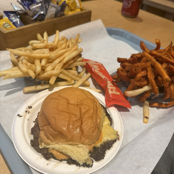 For the Win - Burgers Near Me - Los Angeles, California For the Win - Burgers Near Me - Los Angeles, California
