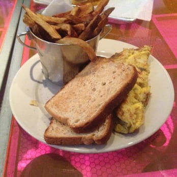 Big Pink - Mashed Patato Omelet - Pizza Near Me - Miami Beach, Florida