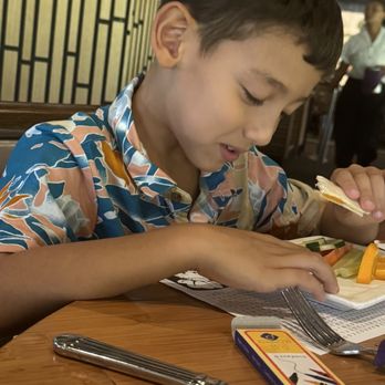 Roy's Ko Olina - Flies from appetizers throughout meal - Asian Fusion Near Me - Kapolei, Hawaii