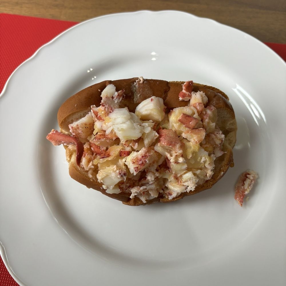 Drinkwater's Variety - Lobster roll - Convenience Stores Near Me - Lincoln, Maine