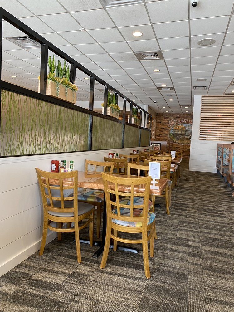 Peach Valley Cafè