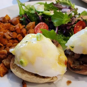 Sisters & Co - Bulgogi beef benedict - Breakfast & Brunch Near Me - Toronto, Ontario Sisters & Co - Bulgogi beef benedict - Breakfast & Brunch Near Me - Toronto, Ontario