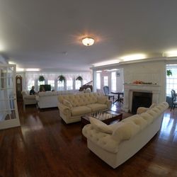 Plymouth Inn B & B - TV Room, Game Room, Lounge