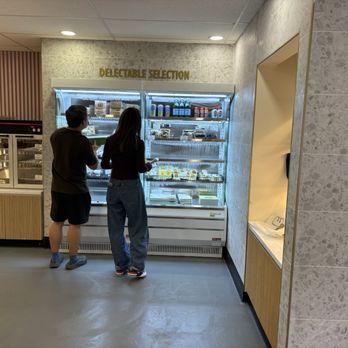 Tous les Jours - Refrigerator - Bakeries Near Me - Honolulu, Hawaii Tous les Jours - Refrigerator - Bakeries Near Me - Honolulu, Hawaii