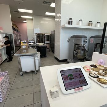Crumbl - Manteca - Bakeries Near Me - Manteca, California Crumbl - Manteca - Bakeries Near Me - Manteca, California