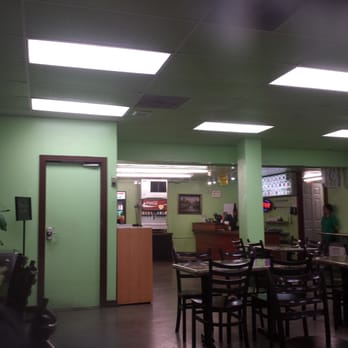 Bangkok Chef - Prices went up and dinner time crowd is a thing of the past. Quiet and peaceful here. - Thai Near Me - Honolulu, Hawaii