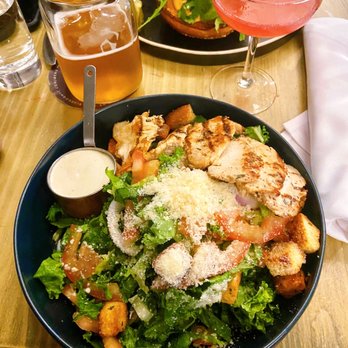 Alfie's - New American Near Me - New York, New York