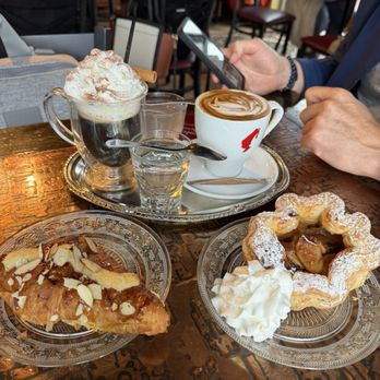 Kaffeehaus de Châtillon - Themed Cafes Near Me - Lynnwood, Washington Kaffeehaus de Châtillon - Themed Cafes Near Me - Lynnwood, Washington