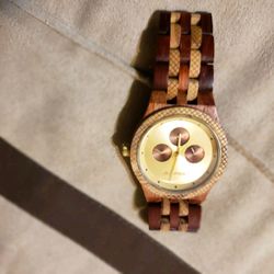 Hefez & Sons Jewelers - The watch I needed two links taken out of.