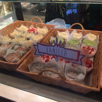 Funny Face Bakery - Cupcakes!! - Cupcakes Near Me - New York, New York Funny Face Bakery - Cupcakes!! - Cupcakes Near Me - New York, New York