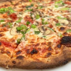 Shunock River Brewery and Village Cafe - Mushroom pepper pizza