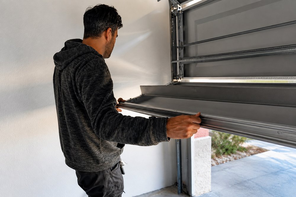 Elevate Garage Doors - Garage Door Contractor in Tampa, FL