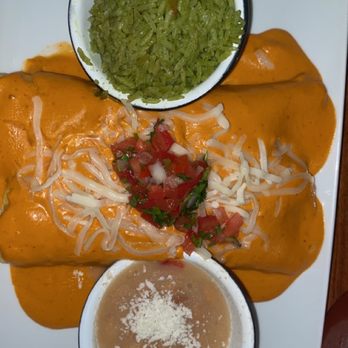 Villa Azteca - Enchiladas enchipoltadas - Mexican Near Me - Salinas, California Villa Azteca - Enchiladas enchipoltadas - Mexican Near Me - Salinas, California