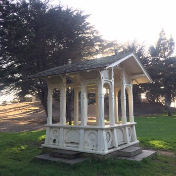 Sutro Heights Park - A nice place to shelter if it rains at Sutro Heights Park. 10/10/21 - Parks Near Me - San Francisco, California Sutro Heights Park - A nice place to shelter if it rains at Sutro Heights Park. 10/10/21 - Parks Near Me - San Francisco, California