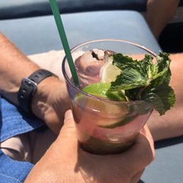 Port wine mojito