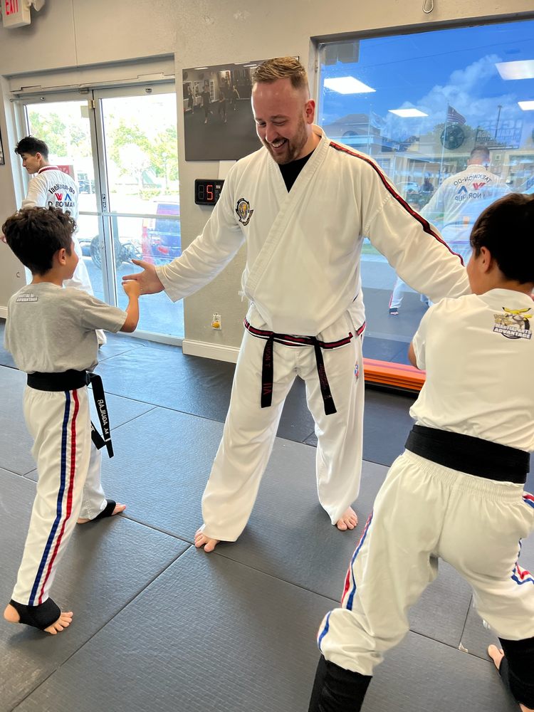 Martial Arts Advantage Logo