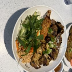 Grilled chicken and sugarcane shrimp on vermicelli