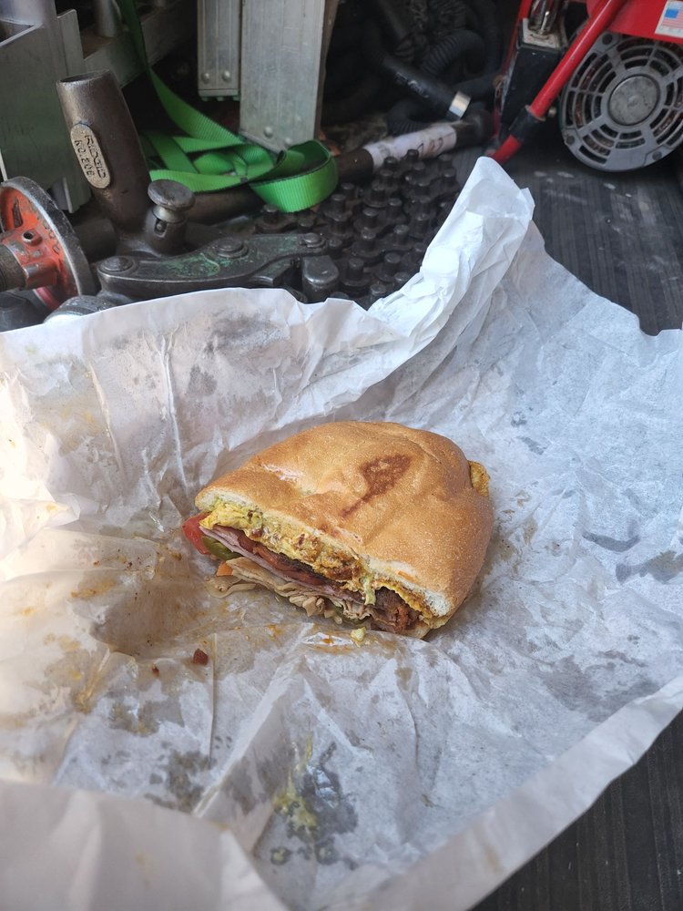 TORTAS GIGANTES METRO BALDERAS 2 12 Photos & 12 Reviews Food near