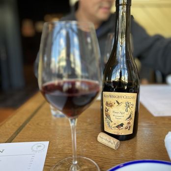 Swift Tavern - Great wine list! - Bars Near Me - Chicago, Illinois Swift Tavern - Great wine list! - Bars Near Me - Chicago, Illinois