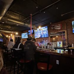 The Snug OKC - Clean fun and Vibin atmosphere.