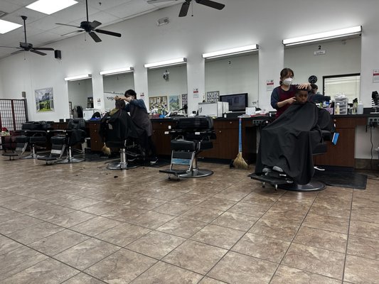 US Barber Salon