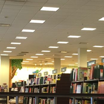 Barnes & Noble Booksellers - Bookstores Near Me - Goodyear, Arizona