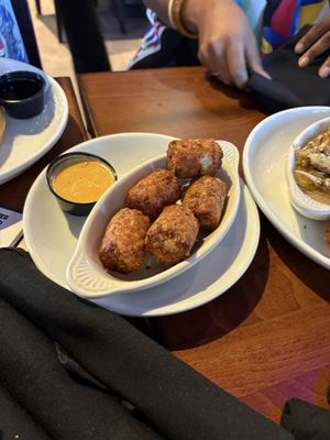 The Green Gator Frisco by null