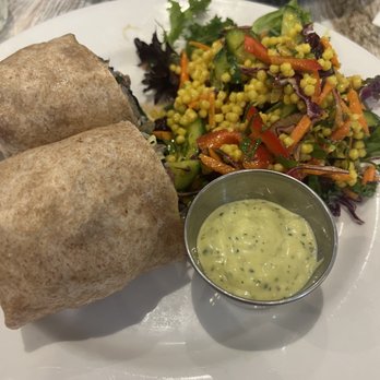 Local Table - Garden Oaks/Oak Forest - Beef Tenderloin Wrap with Pearl Couscous Salad - Desserts Near Me - Houston, Texas