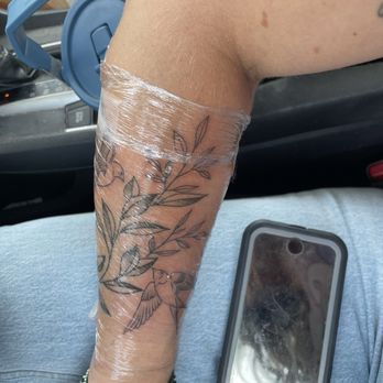Opal Tattoo Studio - Tattoo Near Me - Los Angeles, California