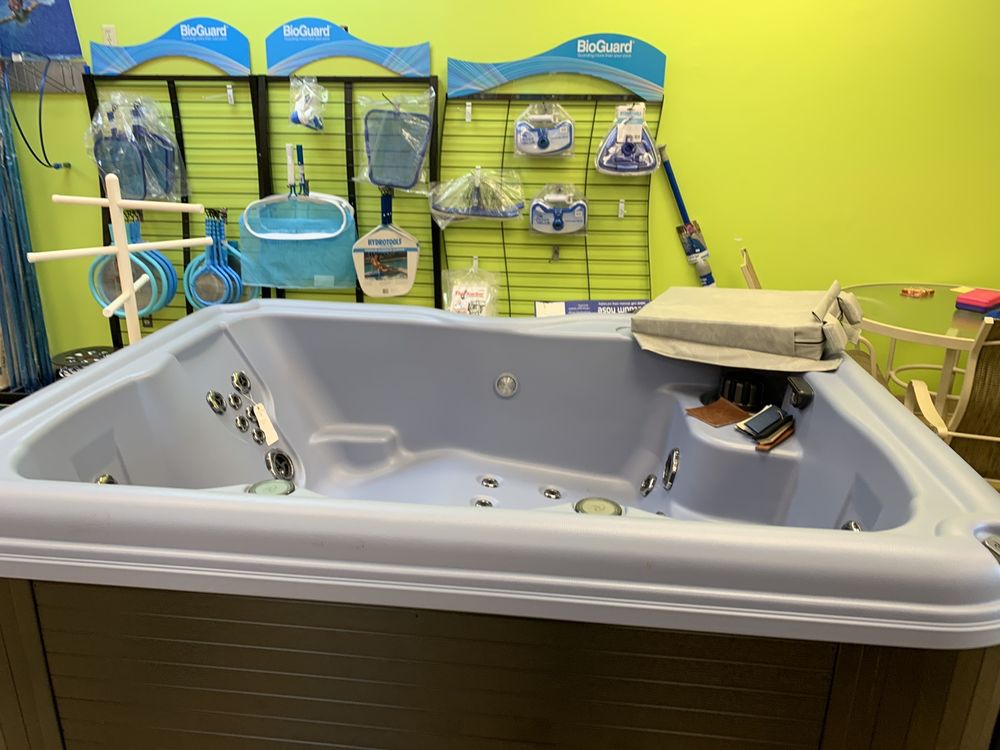 FAMILY POOLS & SPAS Updated September 2024 14 Photos 4182 Burbank