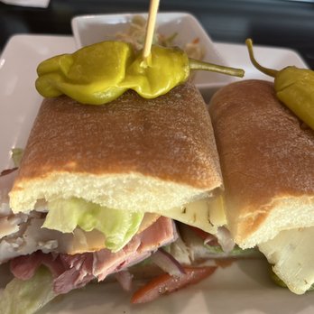 Lakewood Tavern - Sicilian sandwich - Gluten-Free Near Me - Lake Elmo, Minnesota Lakewood Tavern - Sicilian sandwich - Gluten-Free Near Me - Lake Elmo, Minnesota